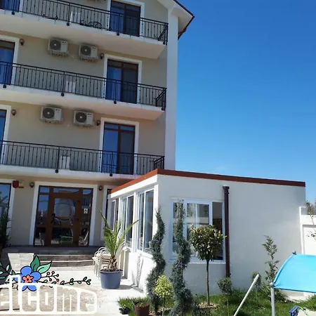 Armsea Mamaia Nord Guest house 4*